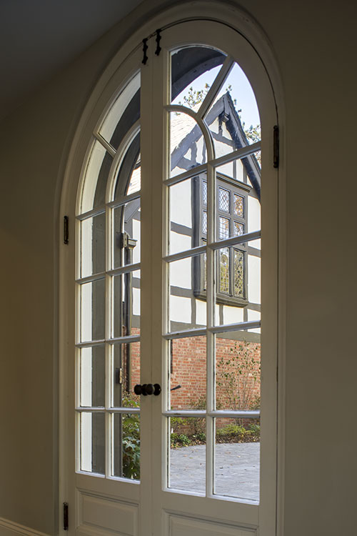 Interior window in the Colston house.