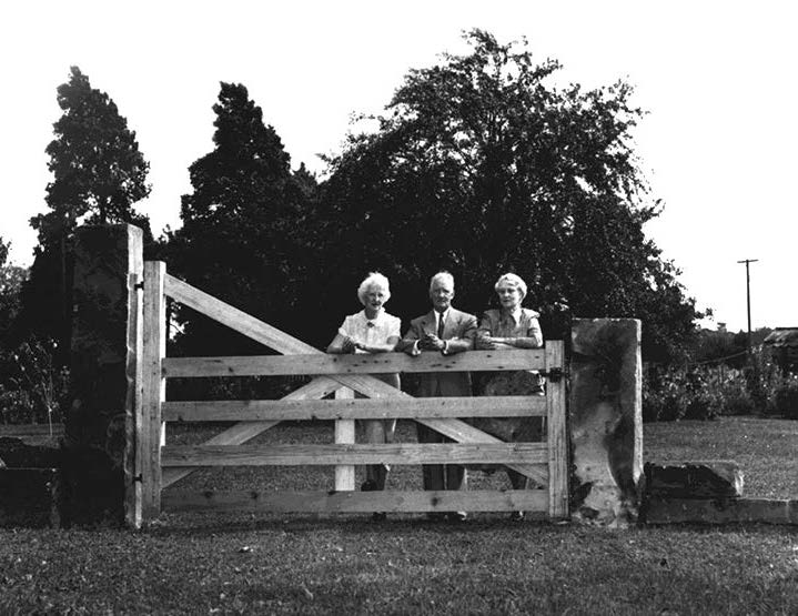 Mary and Alfred Gibson with, at right, Caroline Piercy in 1951.